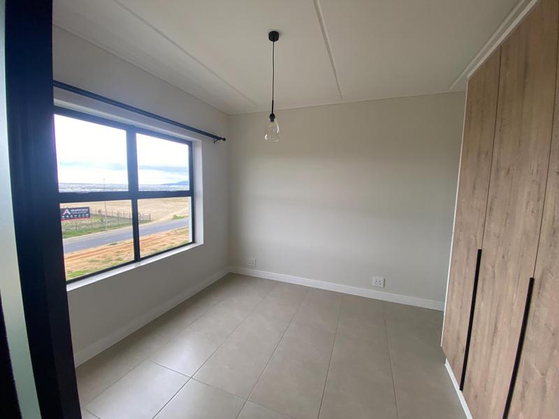 To Let 2 Bedroom Property for Rent in Richwood Western Cape